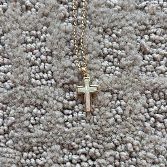 Gold Cross Kendra Scott Necklace - Picture 1 of 5